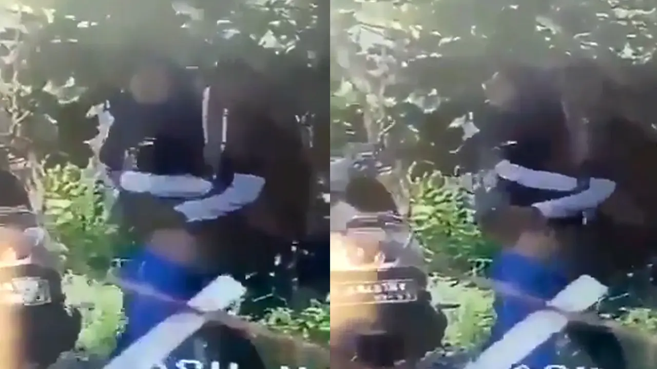 Video bokep jilbaber ngentot di bawah pohon muncrat itu kontol
